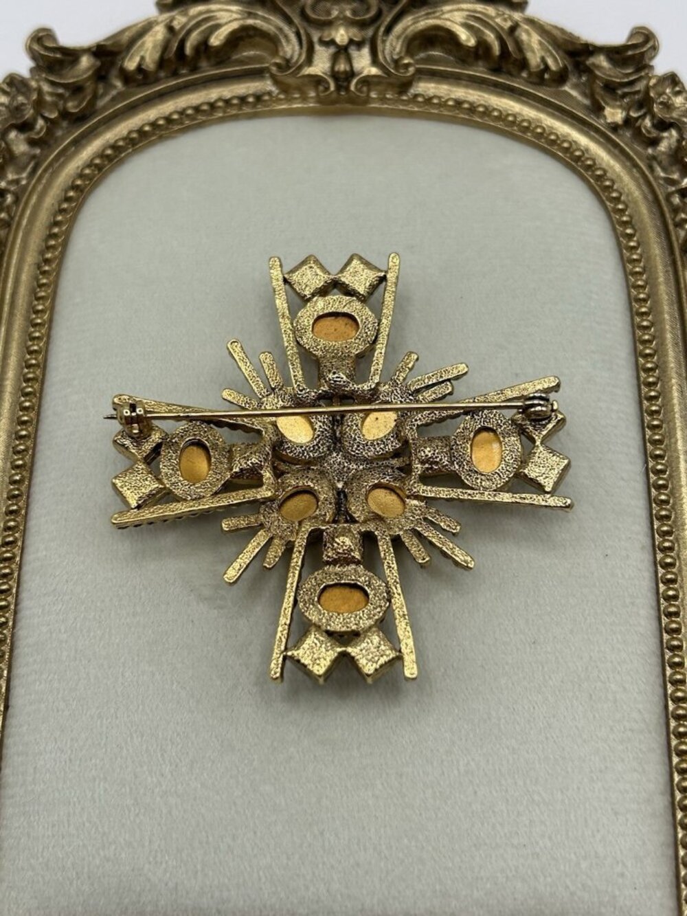 BYZANTINE MALTESE Cross Brooch Gold Tone Pink Red Purple Violet Cabochon Crystal - Picture 7 of 14